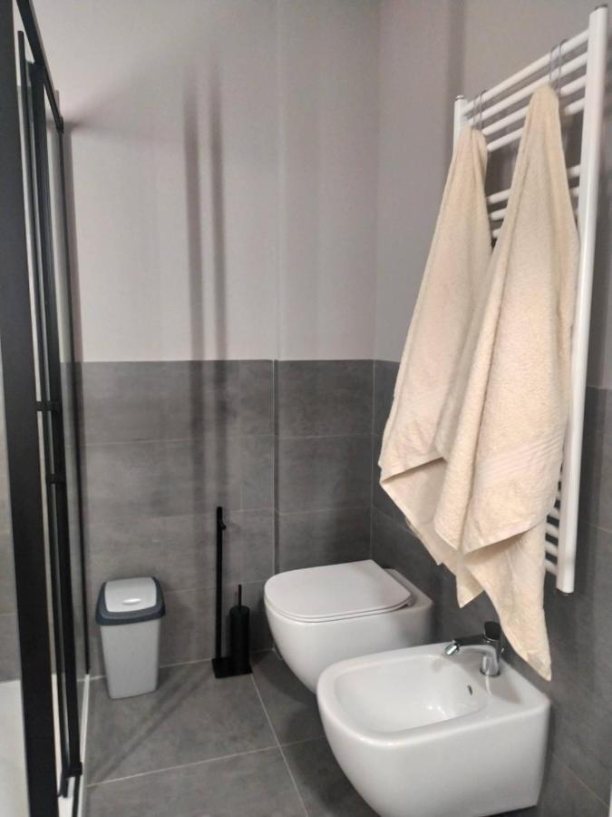 Ferienwohnung Nuovo Loft Con Terrazzo M2 Ieo Humanitas Bocconi Navigli Mailand Exterior foto