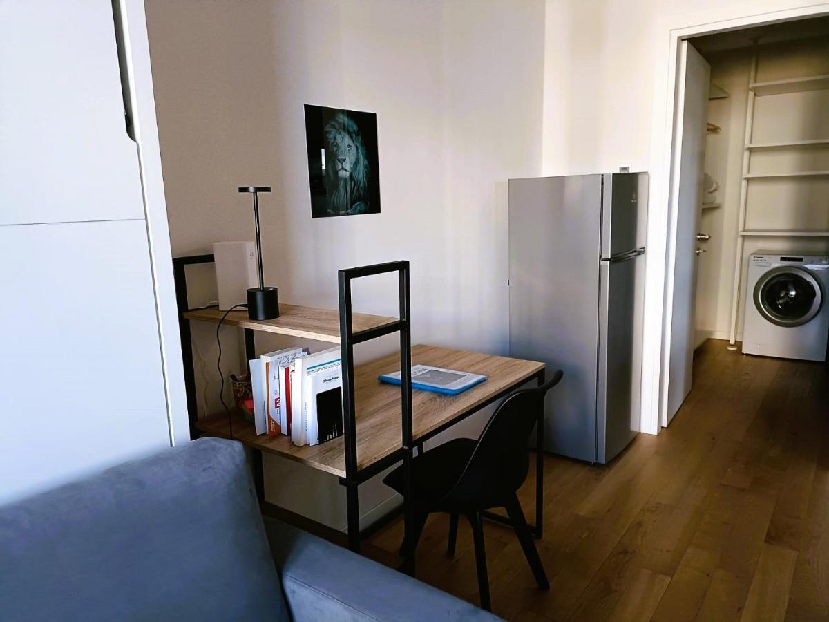 Ferienwohnung Nuovo Loft Con Terrazzo M2 Ieo Humanitas Bocconi Navigli Mailand Exterior foto